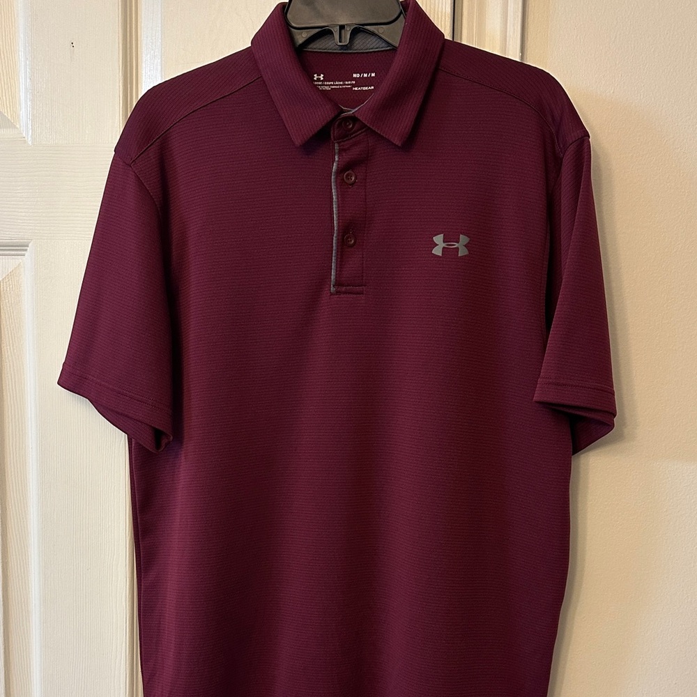 UA Pull over shirt (M)